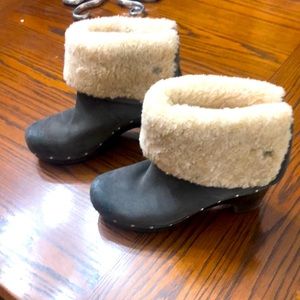 UGG Lynnea gray suede wooden heeled sheepskin cuff boot